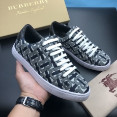 Burberry Low Shoes